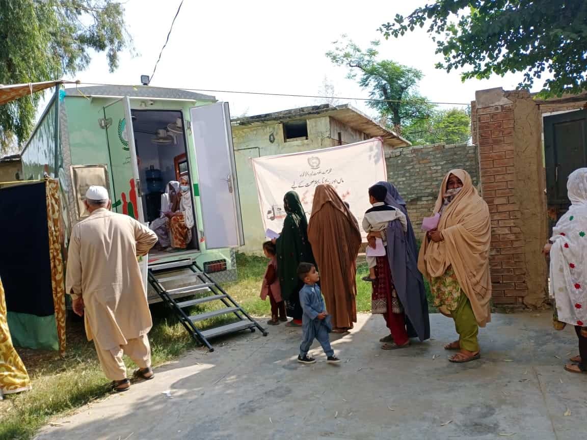 Mobile health service units in Pakistan deliver each district with services, with a focus on maternal and child health.